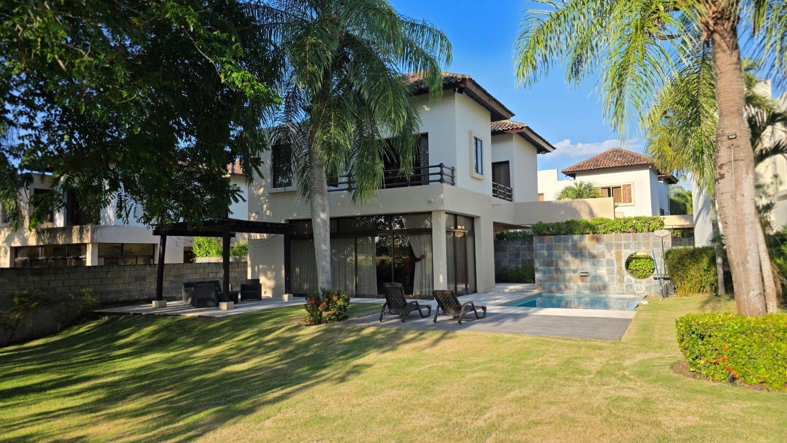 Villa amueblada en Guavaberry GolfClub