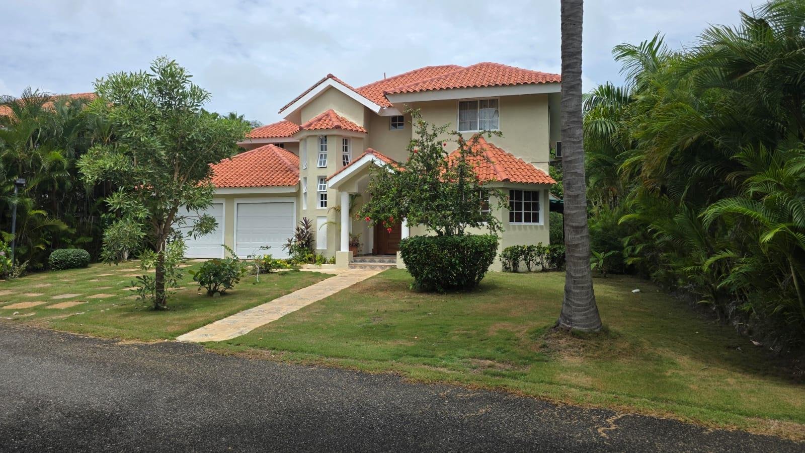 Villa en oferta en Juan dolio, metro country club